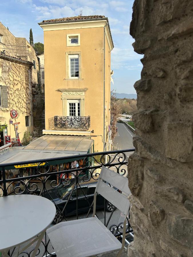 Sur Le Pont Apartamento Vaison-la-Romaine Exterior foto